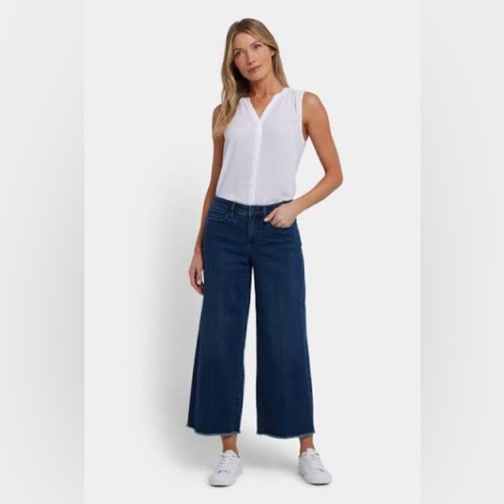 NYDJ Teresa Wide Leg Raw Hem Jeans Size 8 – Excellent Used Condition